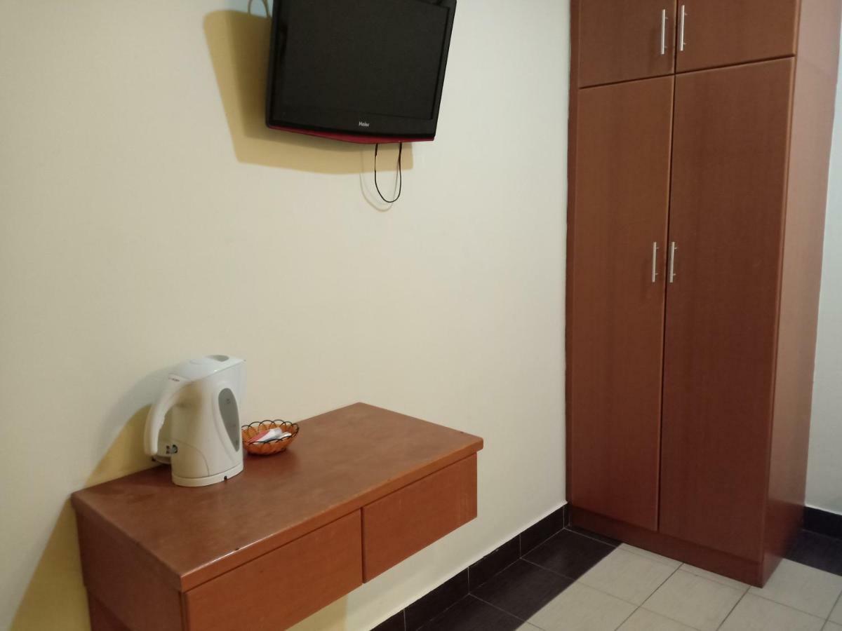 Tc Inn Business Hotel @ スリ・カンバンガン エクステリア 写真