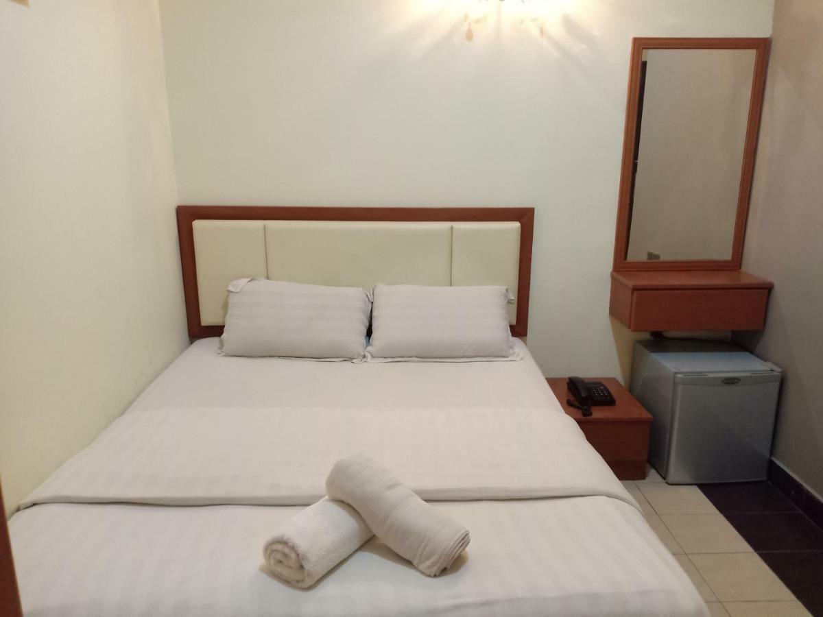 Tc Inn Business Hotel @ スリ・カンバンガン エクステリア 写真