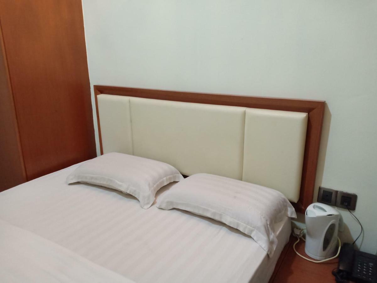 Tc Inn Business Hotel @ スリ・カンバンガン エクステリア 写真