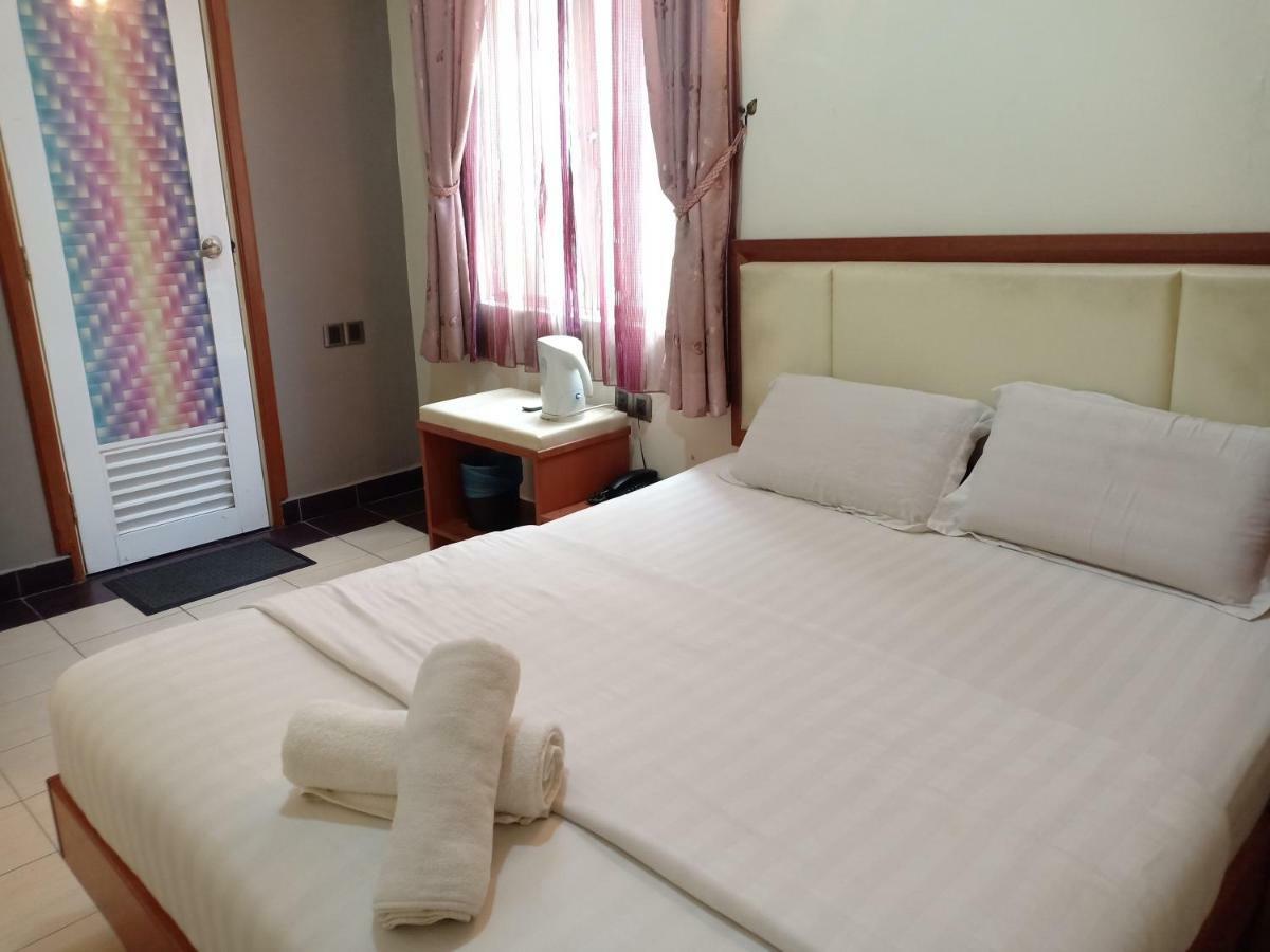 Tc Inn Business Hotel @ スリ・カンバンガン エクステリア 写真