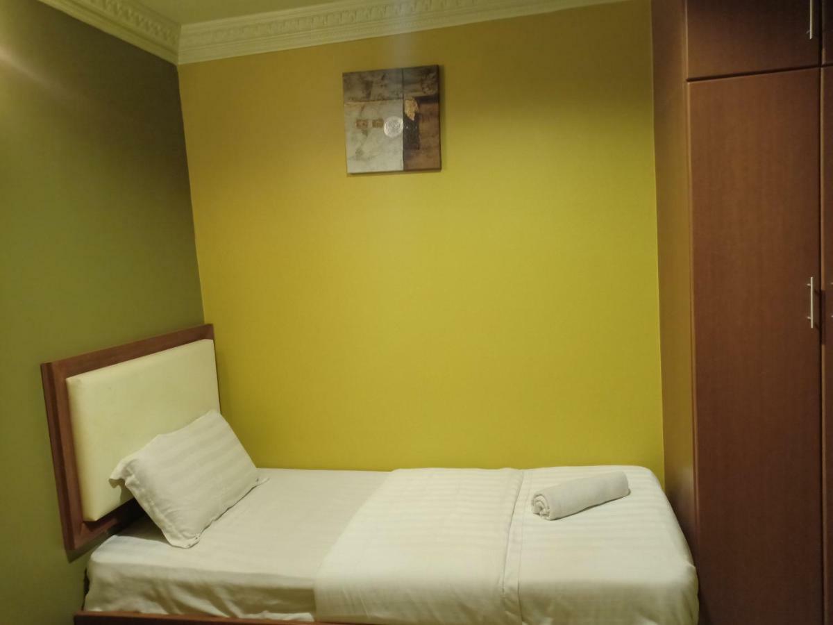 Tc Inn Business Hotel @ スリ・カンバンガン エクステリア 写真