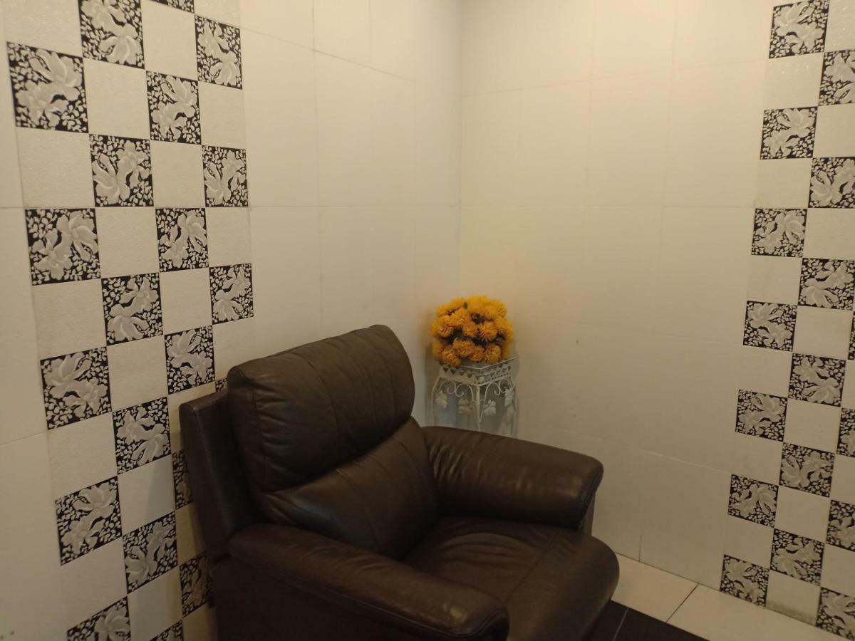 Tc Inn Business Hotel @ スリ・カンバンガン エクステリア 写真