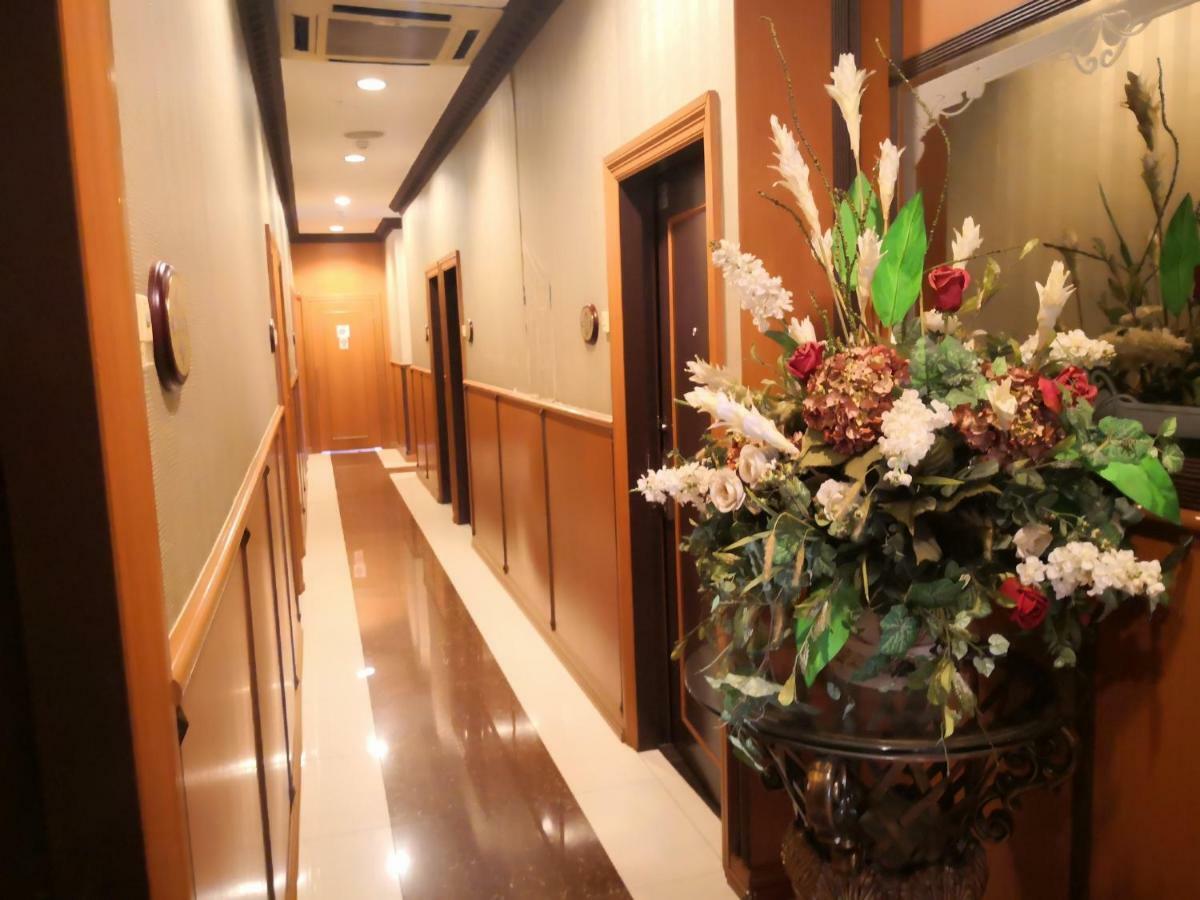Tc Inn Business Hotel @ スリ・カンバンガン エクステリア 写真