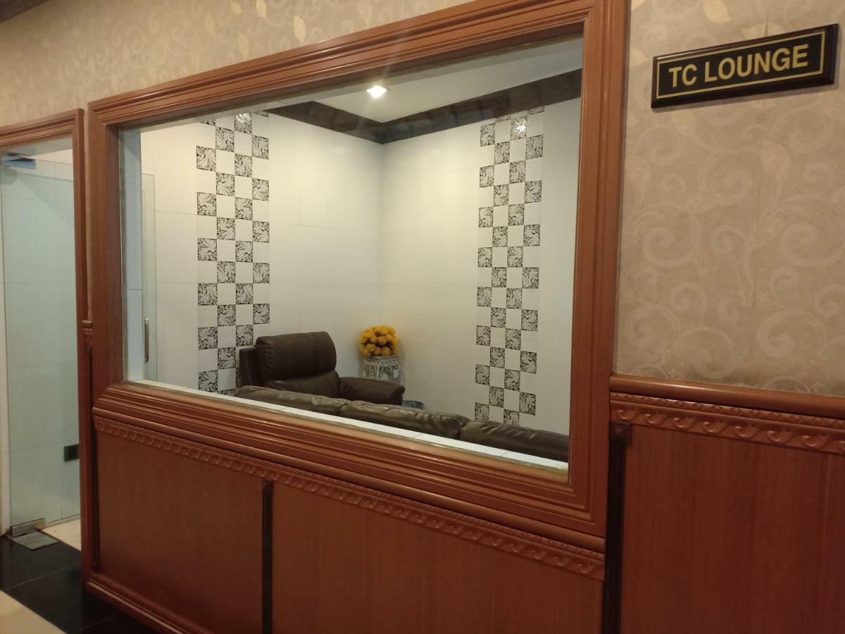 Tc Inn Business Hotel @ スリ・カンバンガン エクステリア 写真