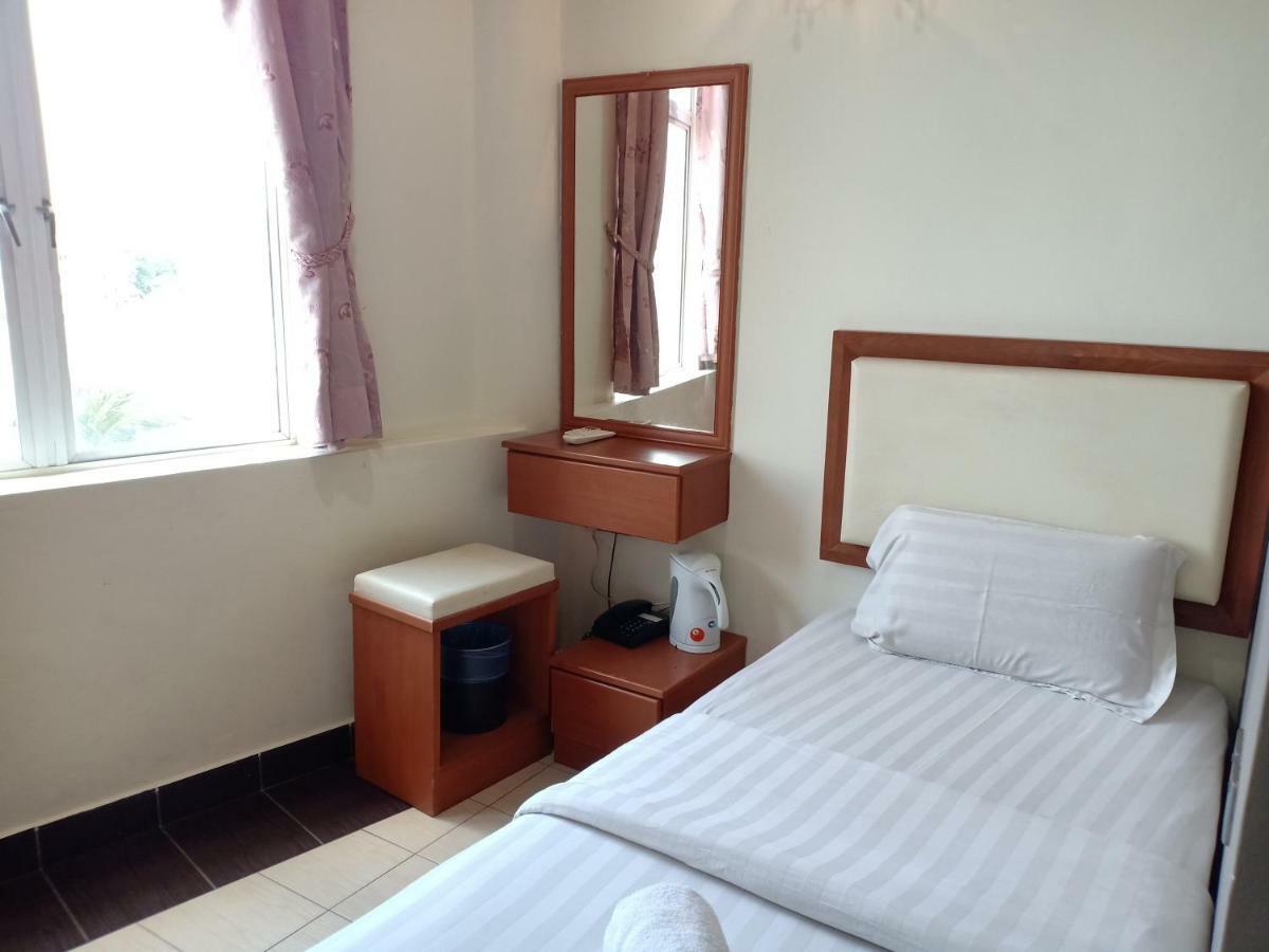 Tc Inn Business Hotel @ スリ・カンバンガン エクステリア 写真